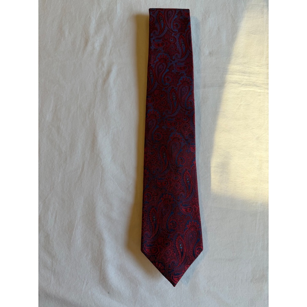 Tommy Hilfiger Mens Burgundy Navy Blue Paisley 100% Silk Necktie Classic 58x3.25